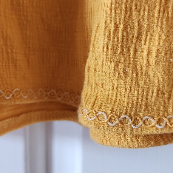 Max Studio Top - Picture 3 of 4